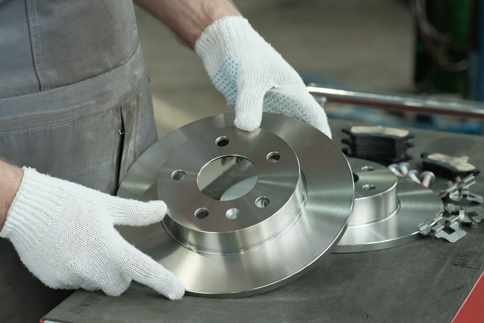 Auto parts.Car service.
